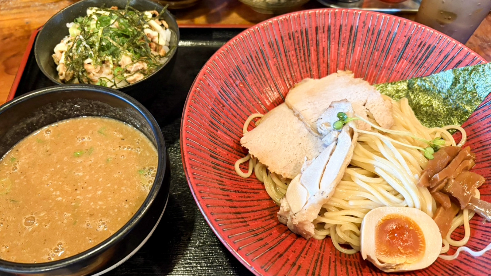 内丸 裕雅